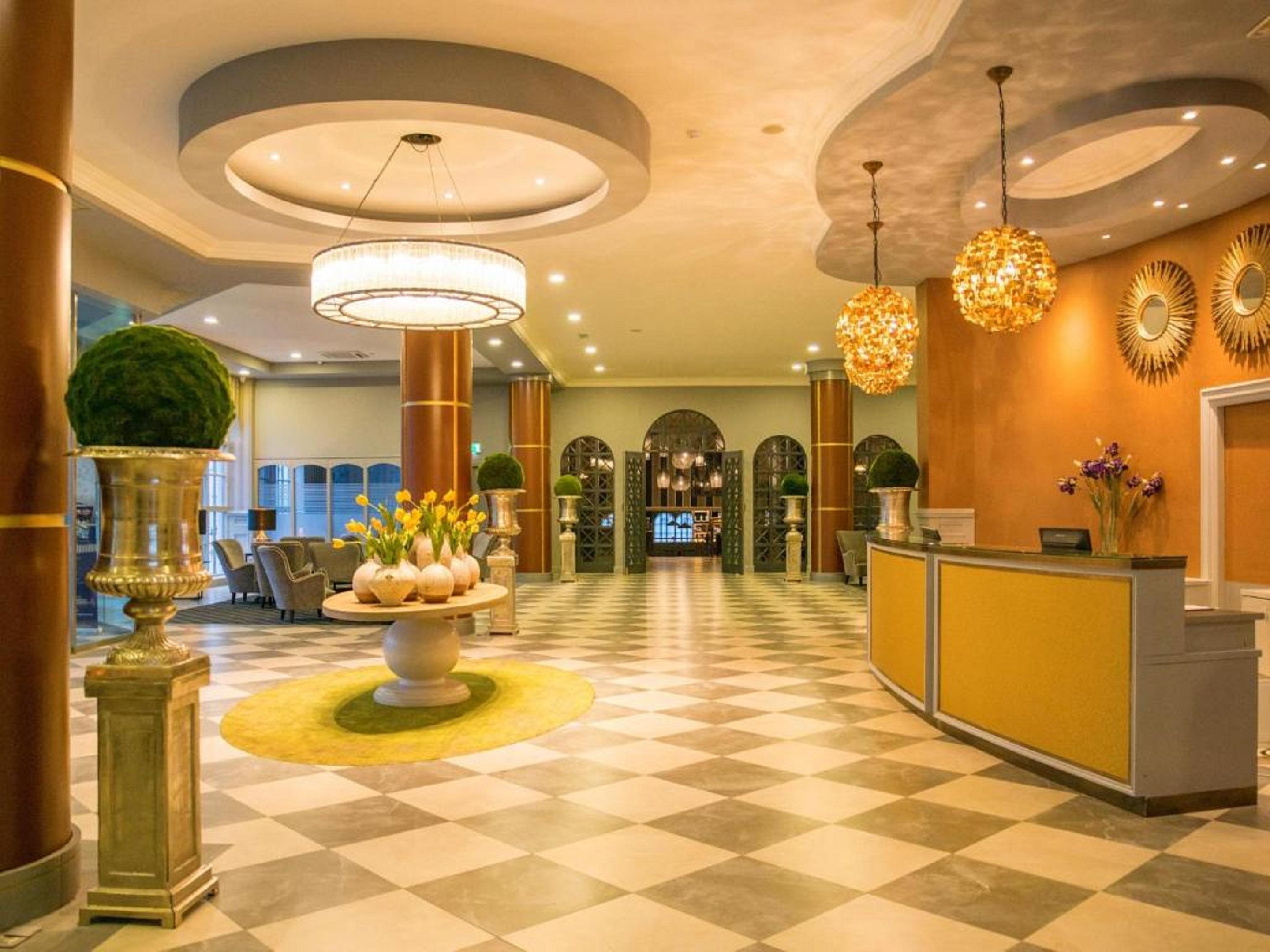 Midlands Park Hotel Порт-Ліїше Екстер'єр фото