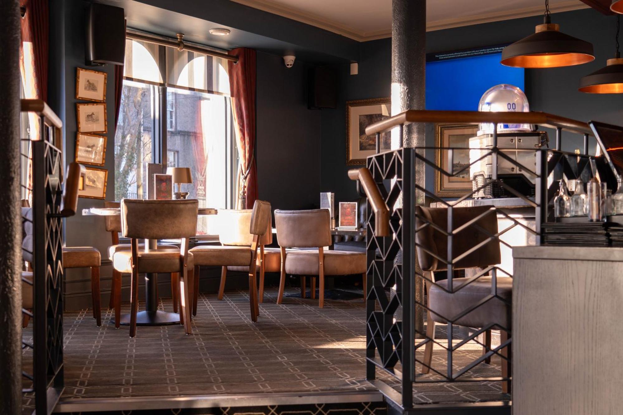 Midlands Park Hotel Порт-Ліїше Екстер'єр фото